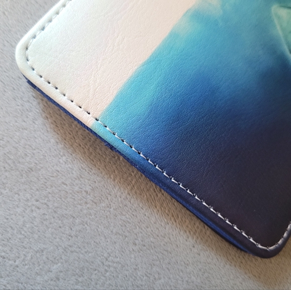 Jaws Wallet - Picture 8 of 16